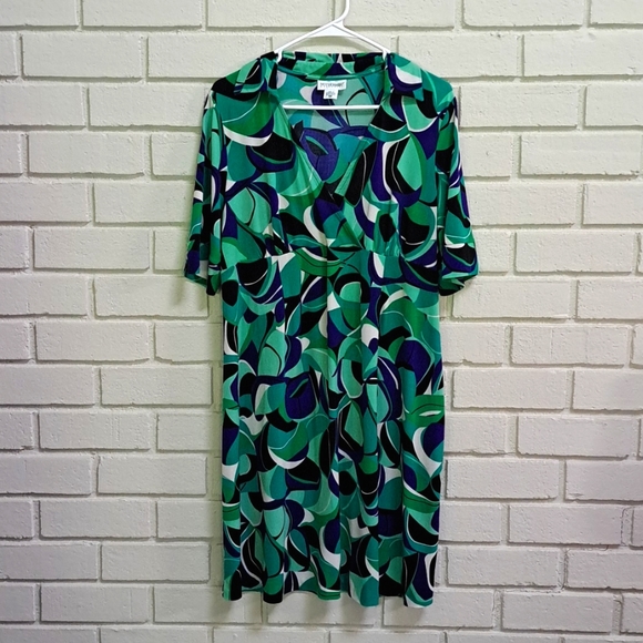 Maternity Motherhood Green V-Neck Short Sleeve Dress. Size Large - Picture 1 of 7
